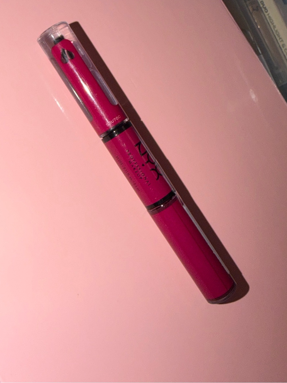 NYX Dual-Ended Lip Cream and gloss in Vibrant magenta hot Pink - In Charge